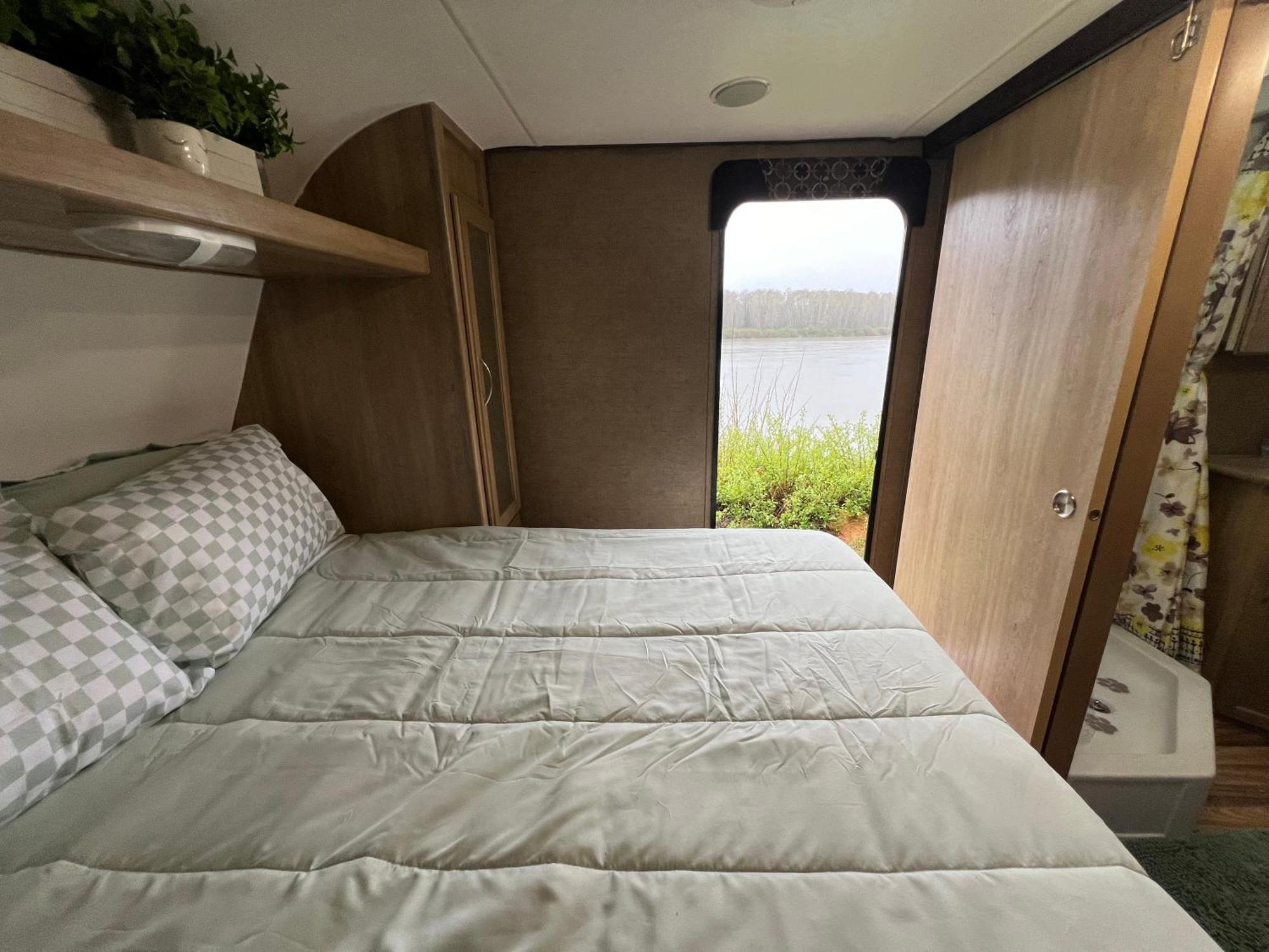 Surfside Glamping Camper Hotell Klamath Exteriör bild