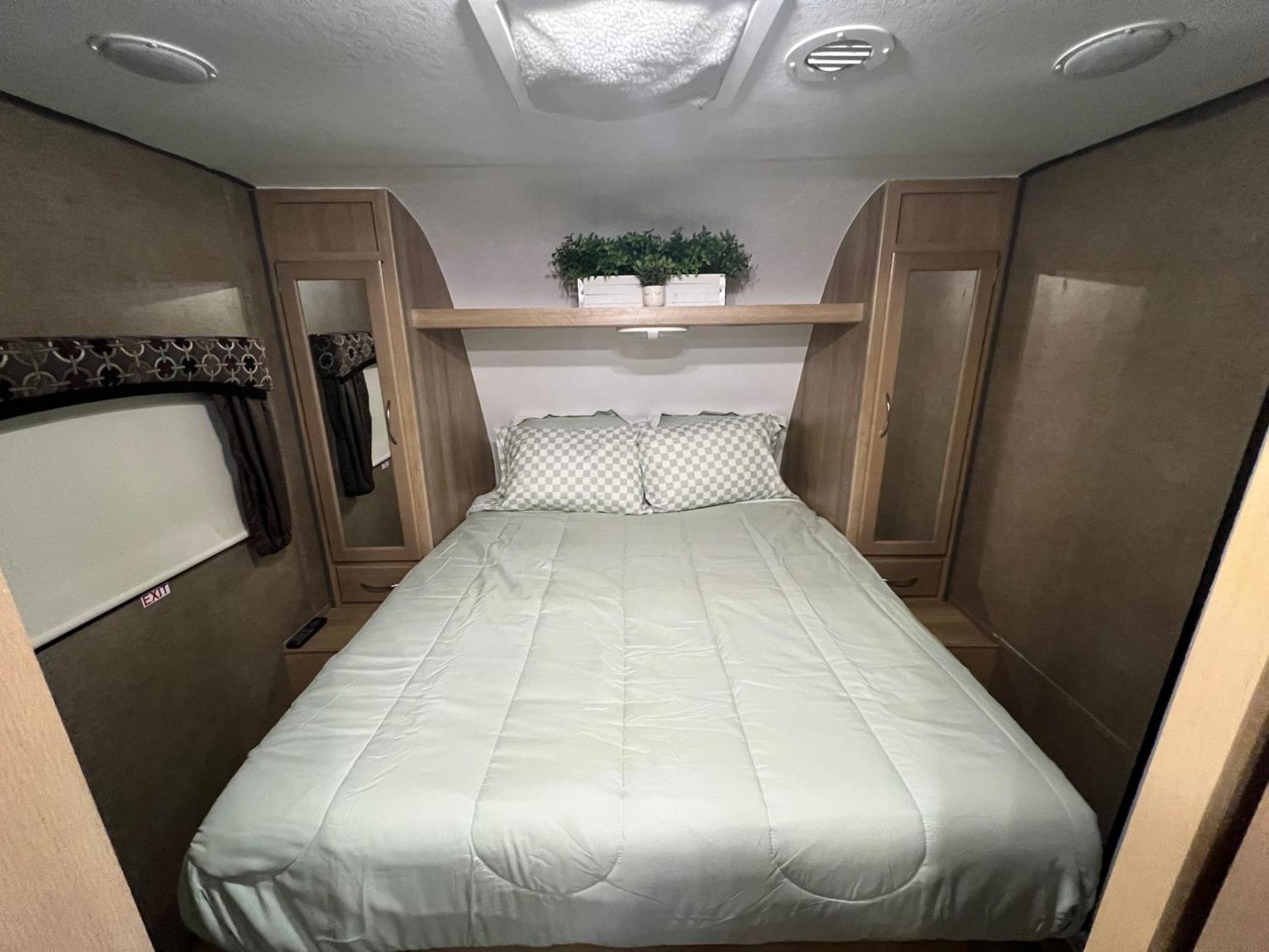 Surfside Glamping Camper Hotell Klamath Exteriör bild